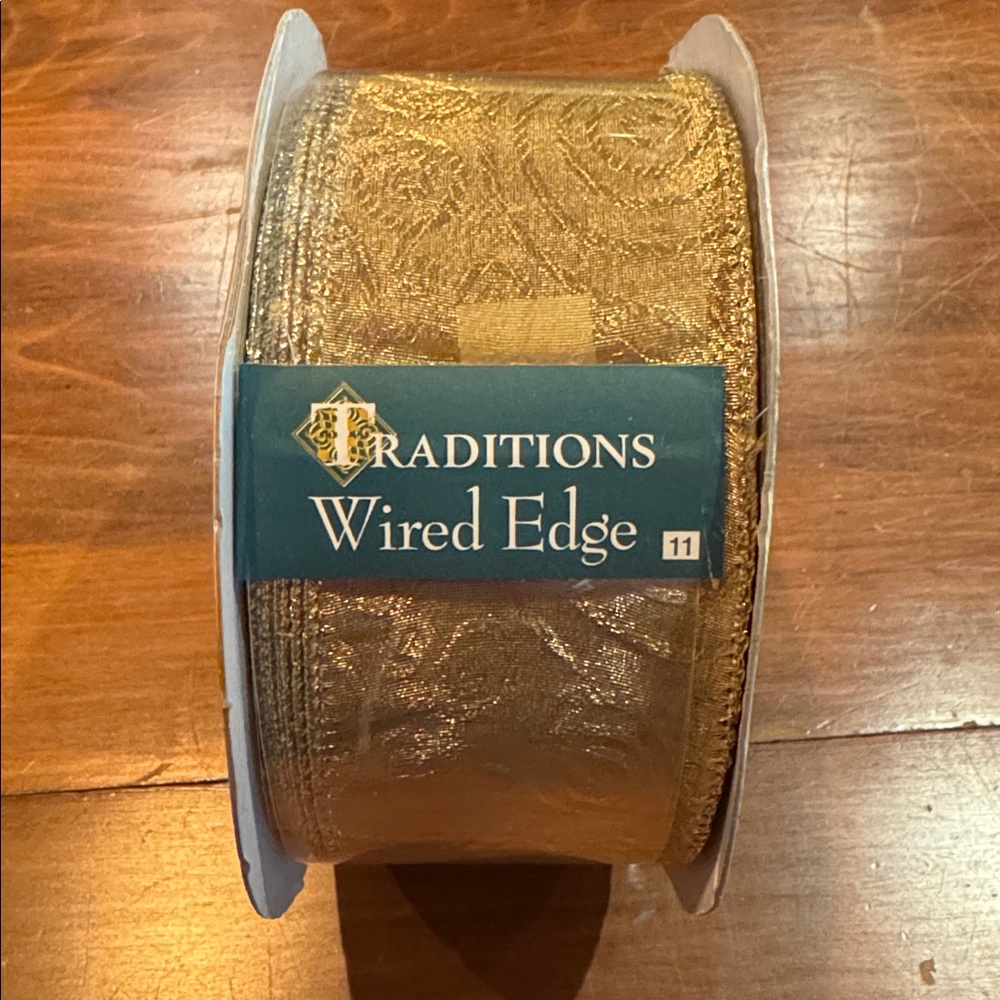 NEW Traditions Wired Metallic Gold Glitter Pattern 50 yds 2 1/2” Christmas Decor